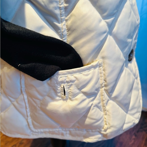 Talbots Barn Vest Quilted With 90% Duck Down - Picture 5 of 8